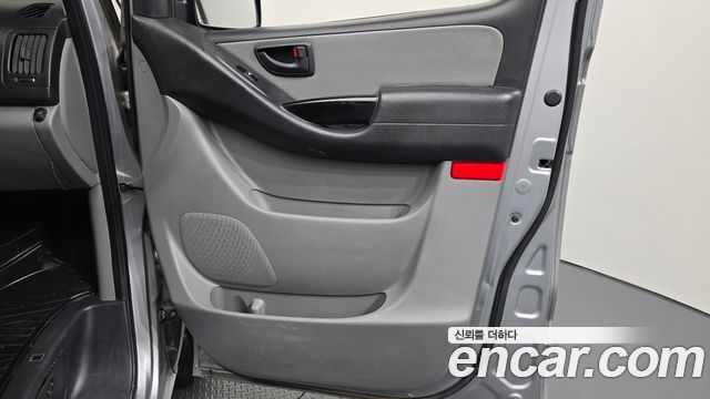 Hyundai Starex 2019 — photo 15