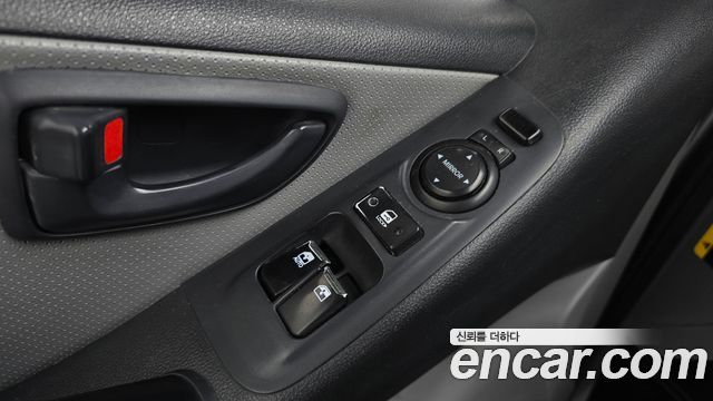 Hyundai Starex 2019 — photo 27