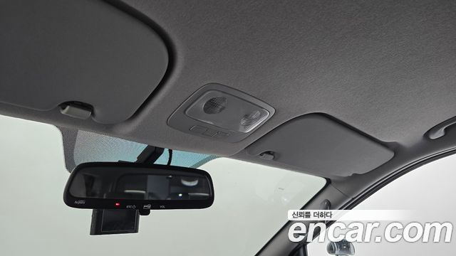 Hyundai Starex 2019 — photo 28