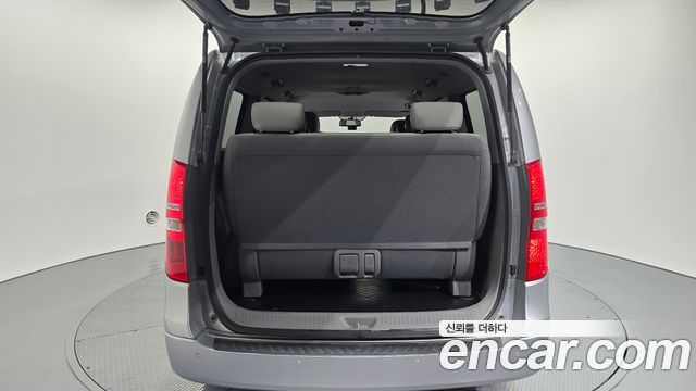 Hyundai Starex 2019 — photo 29