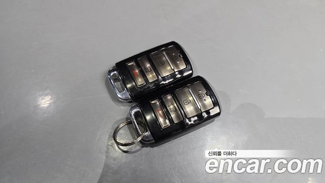 Kia K7 2017 — photo 17