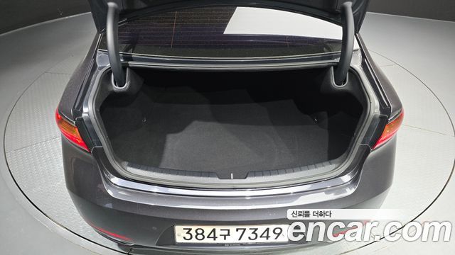 Kia K7 2017 — photo 20