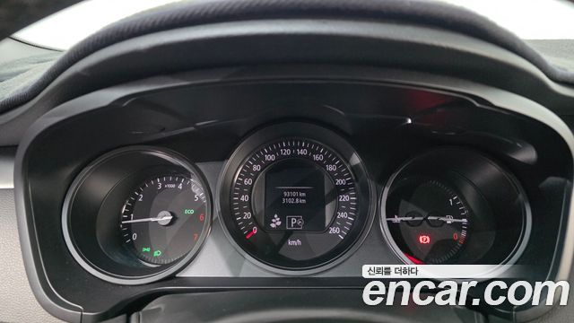 Renault Korea SM6 2020 — photo 11