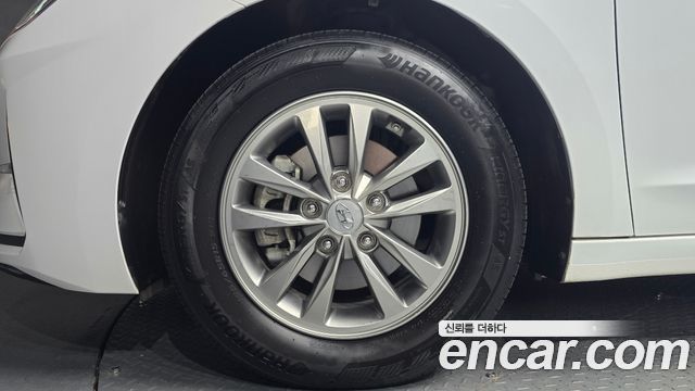 Hyundai AVANTE 2019 — photo 5