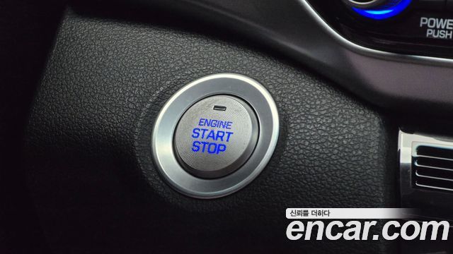 Hyundai AVANTE 2019 — photo 25