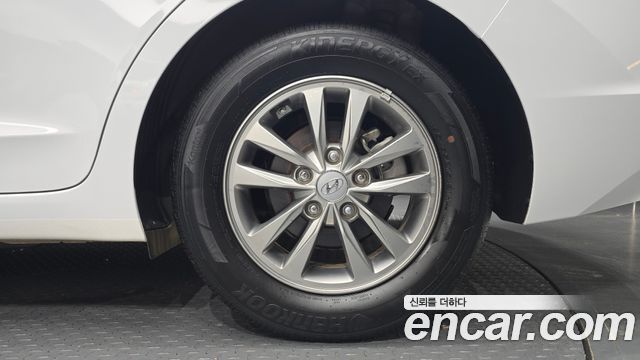 Hyundai AVANTE 2019 — photo 7