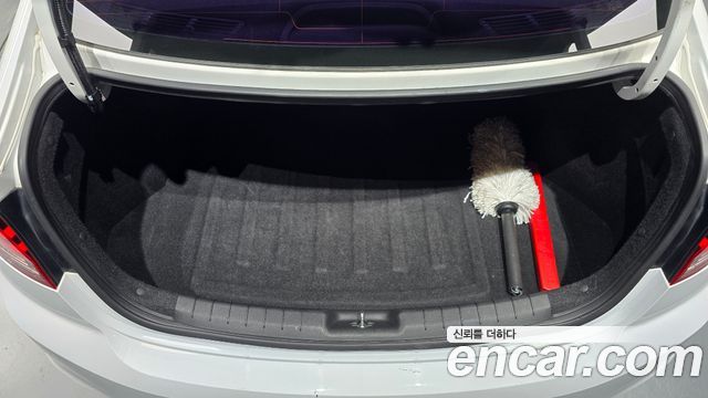 Hyundai AVANTE 2019 — photo 28