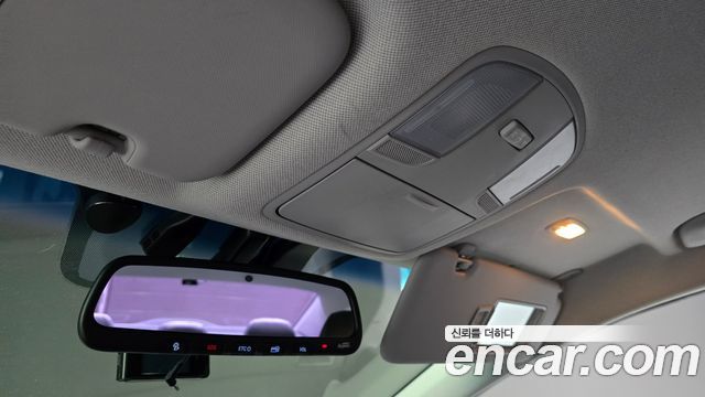 Hyundai AVANTE 2019 — photo 30