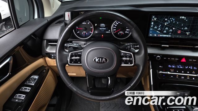 Kia Canival 2021 — photo 13