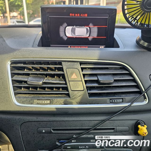 Audi Q3 2013 — photo 11