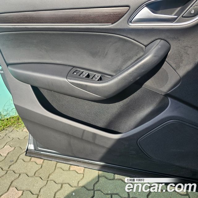 Audi Q3 2013 — photo 13