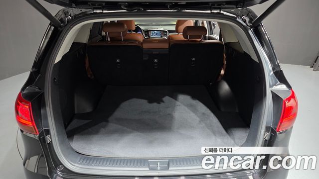 Kia Sorento 2018 — photo 24