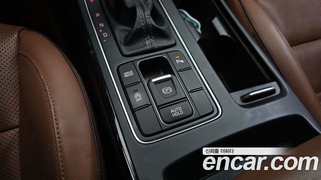 Kia Sorento 2018 — photo 25