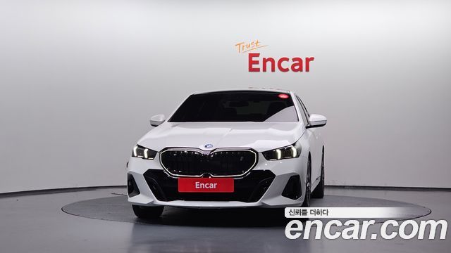 BMW i5 2024 — photo 3