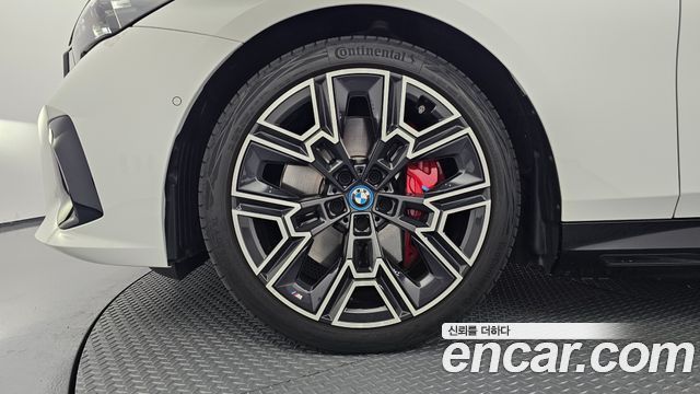 BMW i5 2024 — photo 5