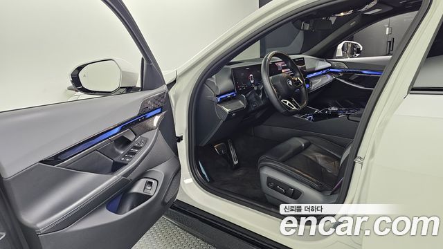 BMW i5 2024 — photo 13