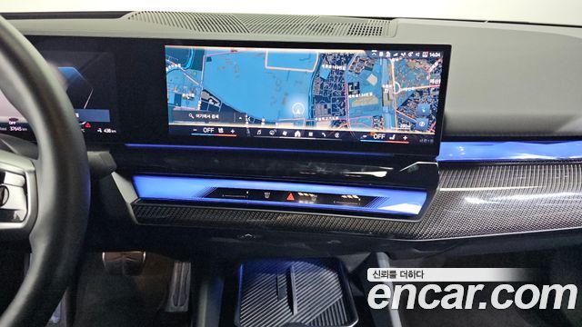 BMW i5 2024 — photo 18