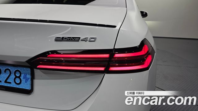 BMW i5 2024 — photo 9