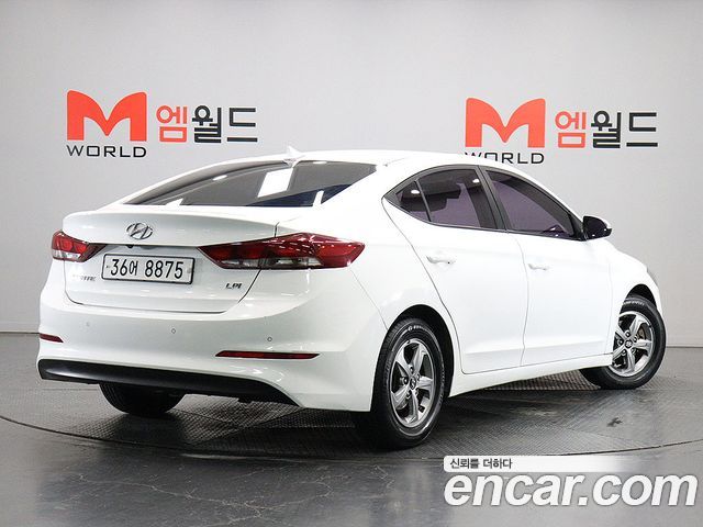 Hyundai AVANTE 2016 — photo 3