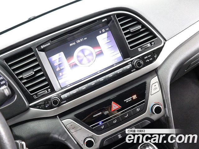 Hyundai AVANTE 2016 — photo 8