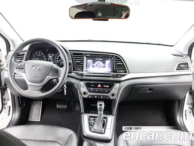Hyundai AVANTE 2016 — photo 15