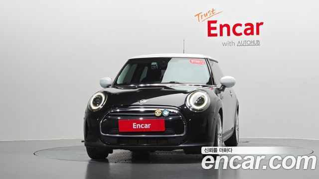 Mini Cooper 2023 — photo 3