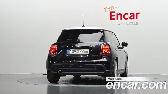 Mini Cooper 2023 — photo 4