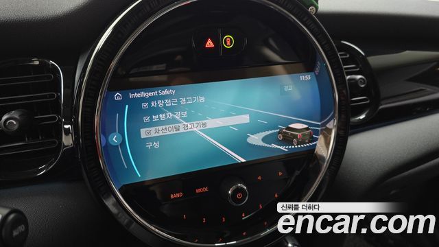 Mini Cooper 2023 — photo 21