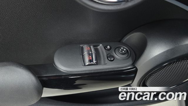 Mini Cooper 2023 — photo 23