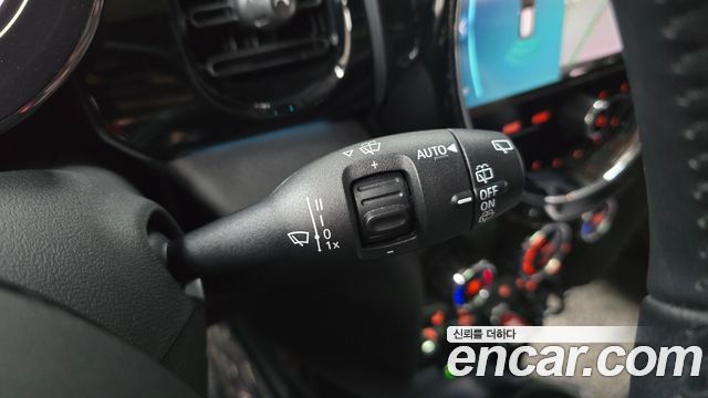 Mini Cooper 2023 — photo 26