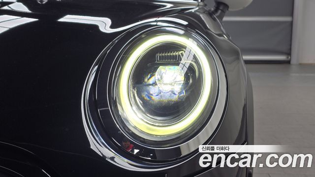 Mini Cooper 2023 — photo 8
