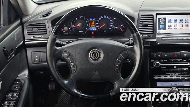 Kia OPIRUS 2010 — photo 13