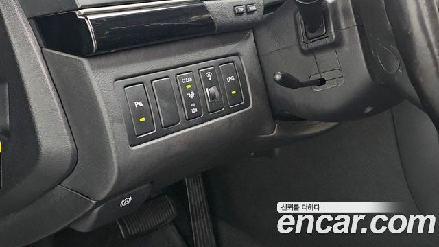 Kia OPIRUS 2010 — photo 17