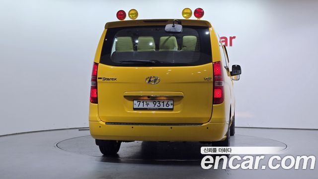 Hyundai Starex 2015 — photo 4