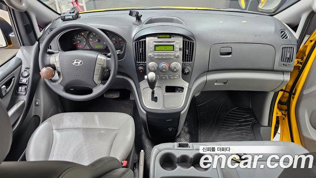 Hyundai Starex 2015 — photo 10