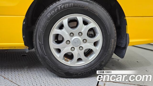 Hyundai Starex 2015 — photo 7