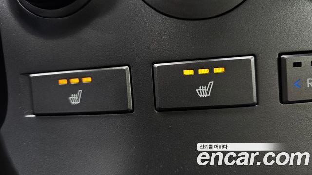 Hyundai Starex 2015 — photo 29
