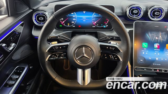 Mercedes-Benz C-Class 2025 — photo 19