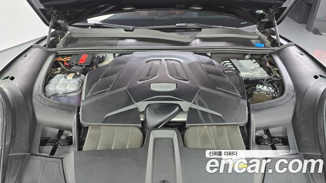 Porsche Cayenne 2023 — photo 6
