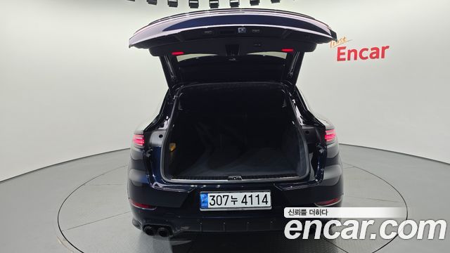 Porsche Cayenne 2023 — photo 24
