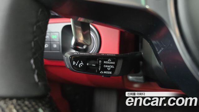 Porsche Cayenne 2023 — photo 28