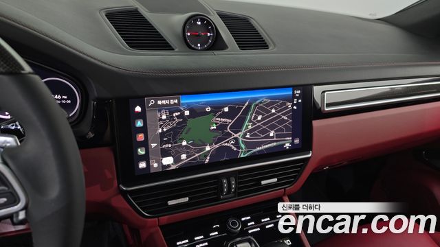 Porsche Cayenne 2023 — photo 33