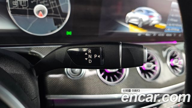 Mercedes-Benz CLS-Class 2019 — photo 12