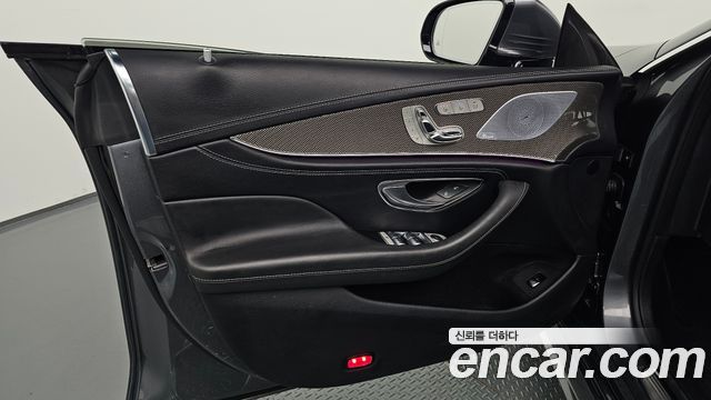 Mercedes-Benz CLS-Class 2019 — photo 14