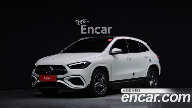 Mercedes-Benz GLA-Class 2024 — photo 1