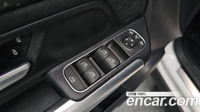 Mercedes-Benz GLA-Class 2024 — photo 23