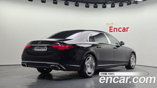Mercedes-Benz S-Class 2023 — photo 2