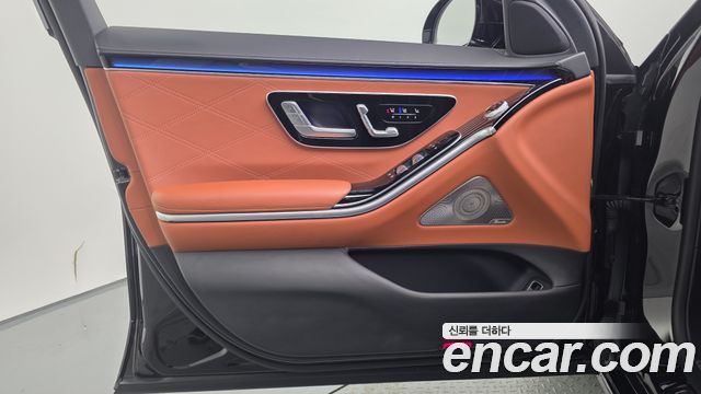 Mercedes-Benz S-Class 2023 — photo 14