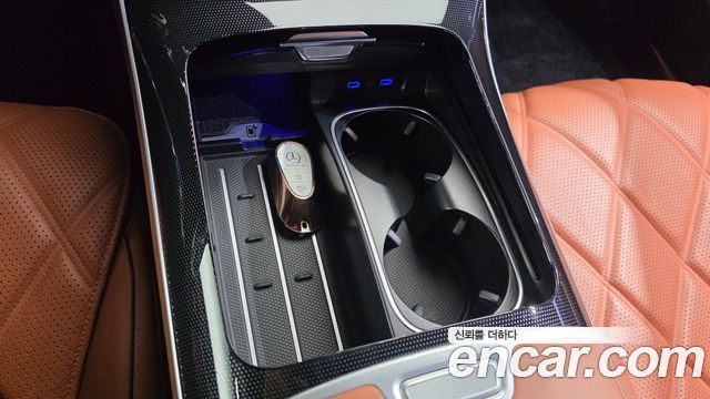 Mercedes-Benz S-Class 2023 — photo 27