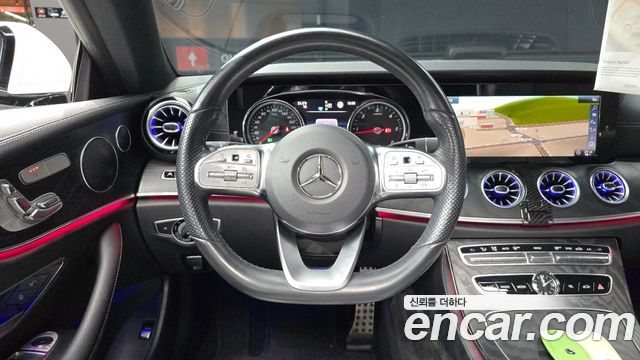 Mercedes-Benz E-Class 2019 — photo 19